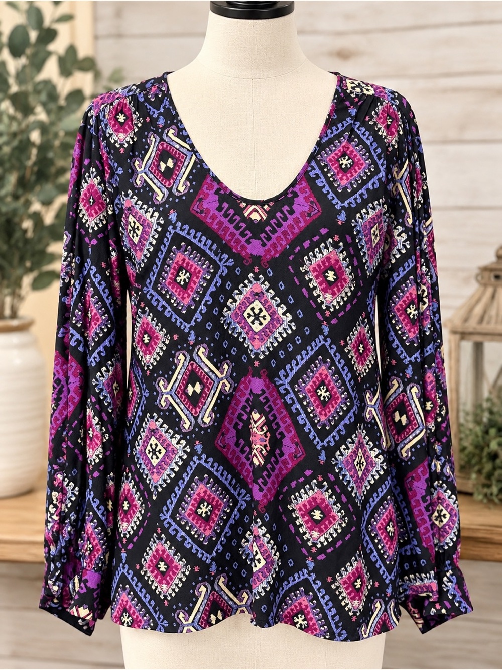 Karen Kane Black, Purple & Pink Geometric V-Neck Long Sleeve Top